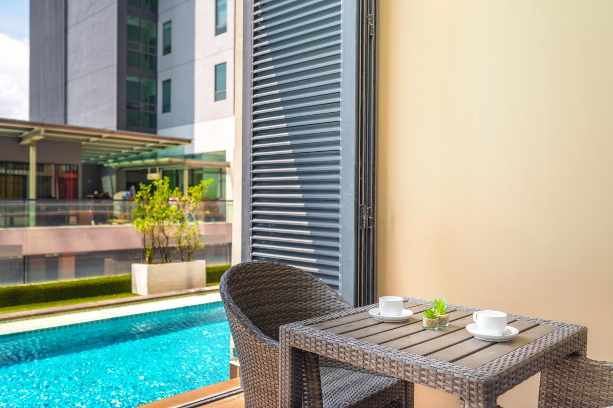 Greystone 99 Suites Malacca Exterior foto